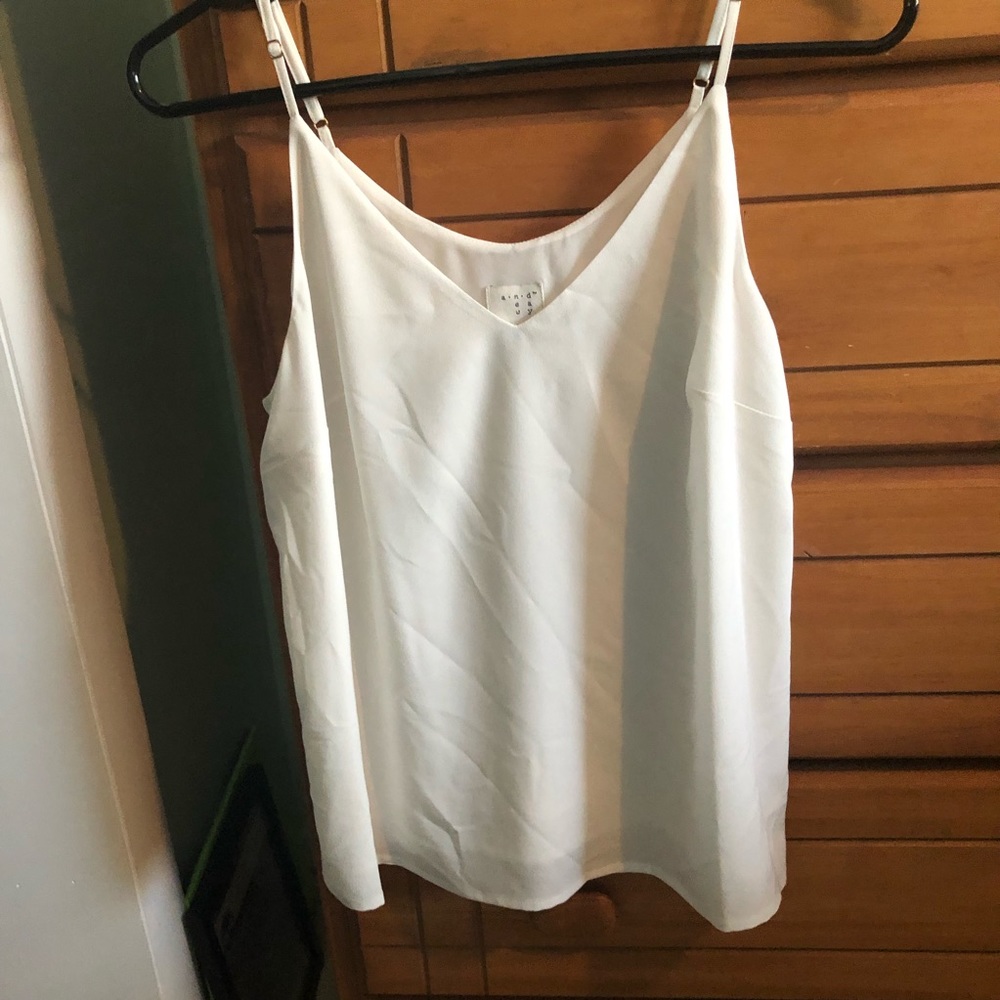 Flowy cream cami